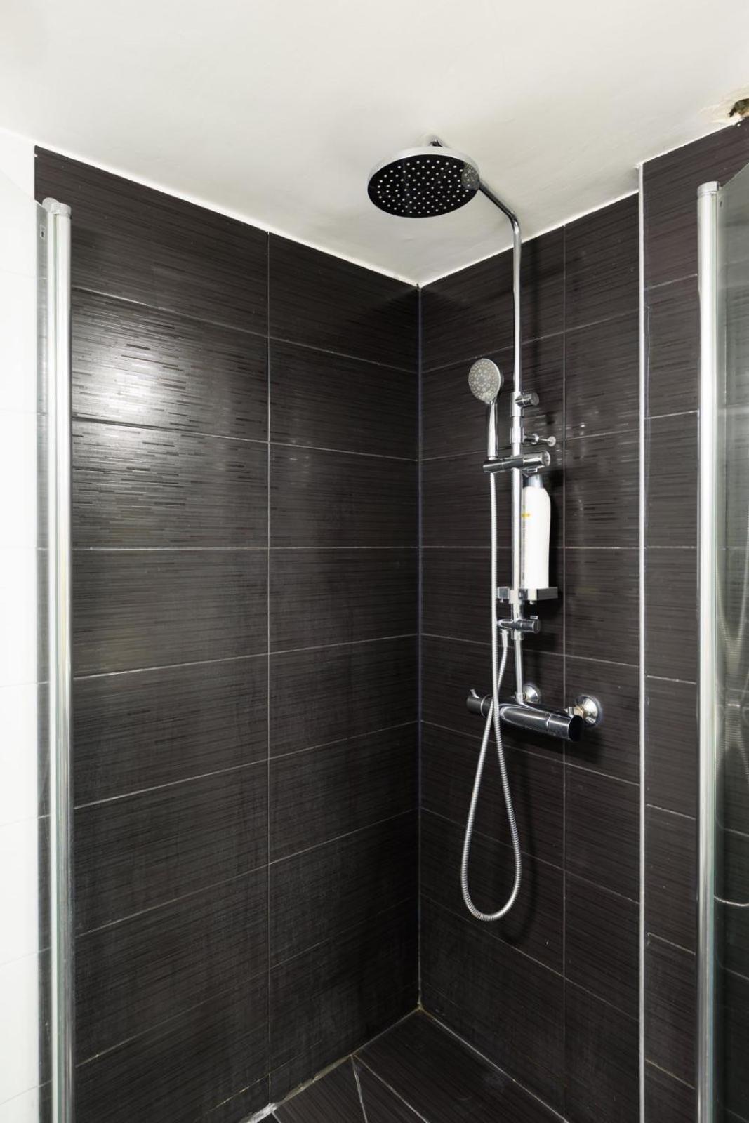 Aiolos Luxury Metro Acropolis Suite 7 Near Museum Of Modern Art Athens Exterior photo